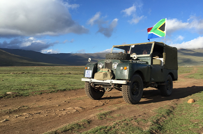 5 000 years of history in a Land Rover Defender