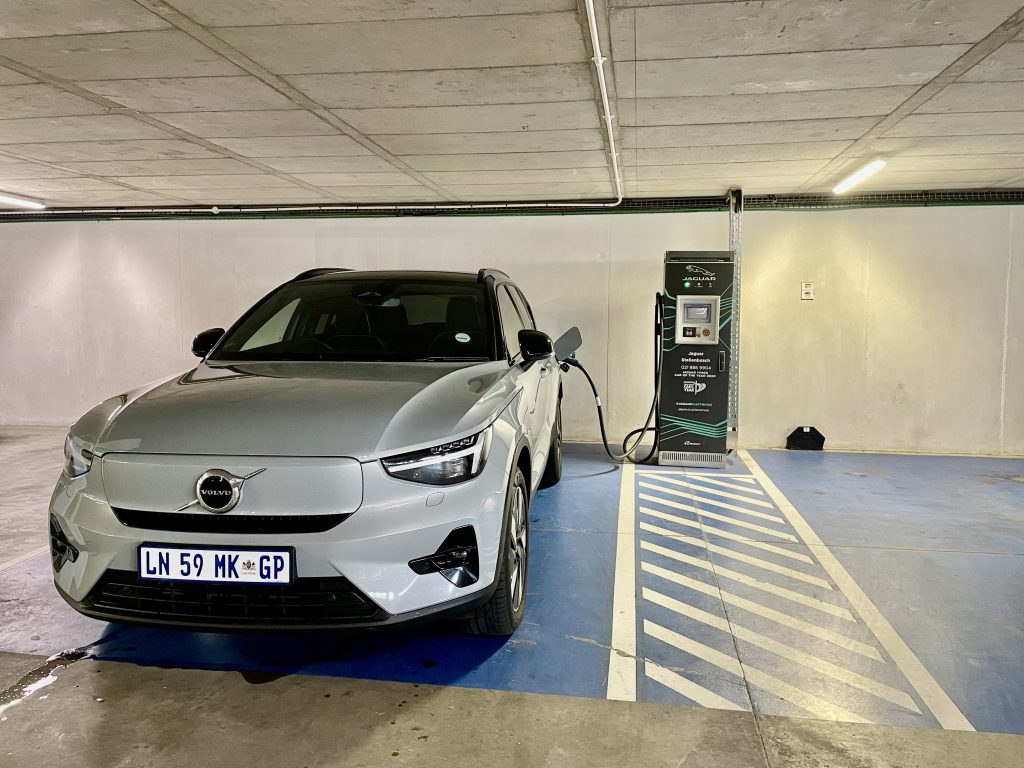Volvo XC40 Recharge Single Motor Plus