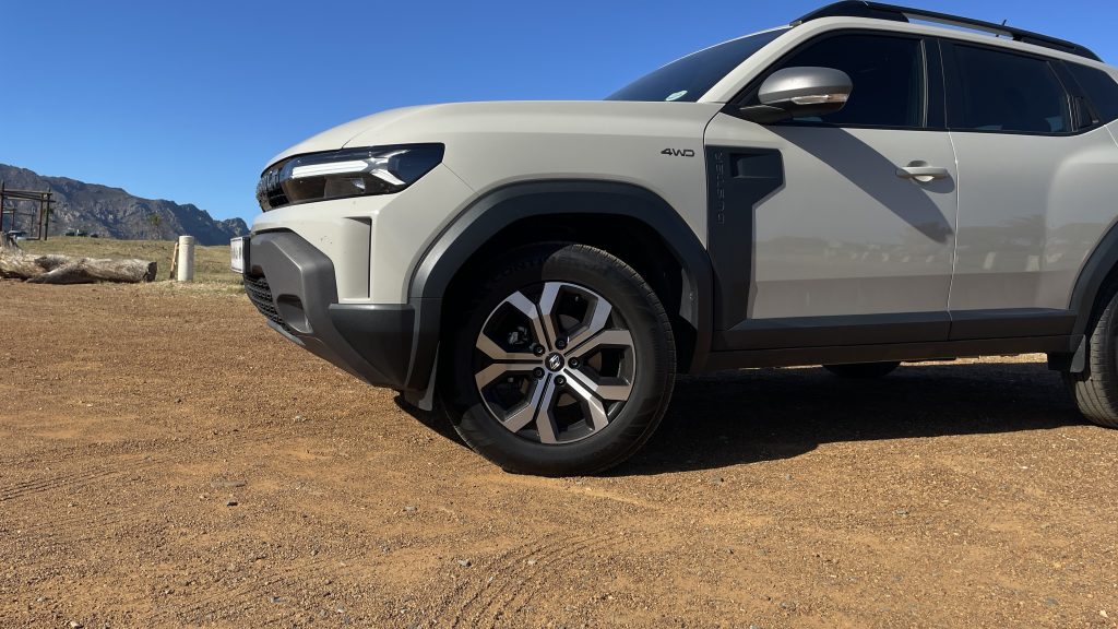 renault,duster,4wd,mhev,hybrid,france,french,south africa,